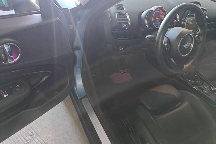 Used MINI Clubman 2016 Revised Version 1.5T COOPER Connoisseur Edition Driver Seat