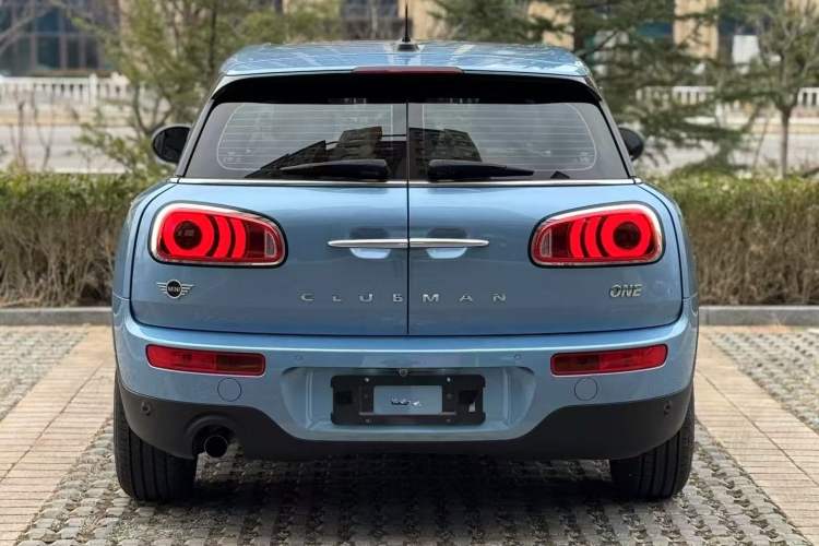 Used MINI Clubman 2016 1.5T ONE Internet Limited Edition Exterior 6