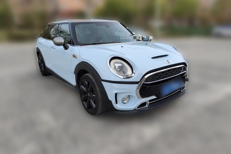 Used MINI Clubman 2016 Revised 2.0T COOPER S Front Right 45 Deg