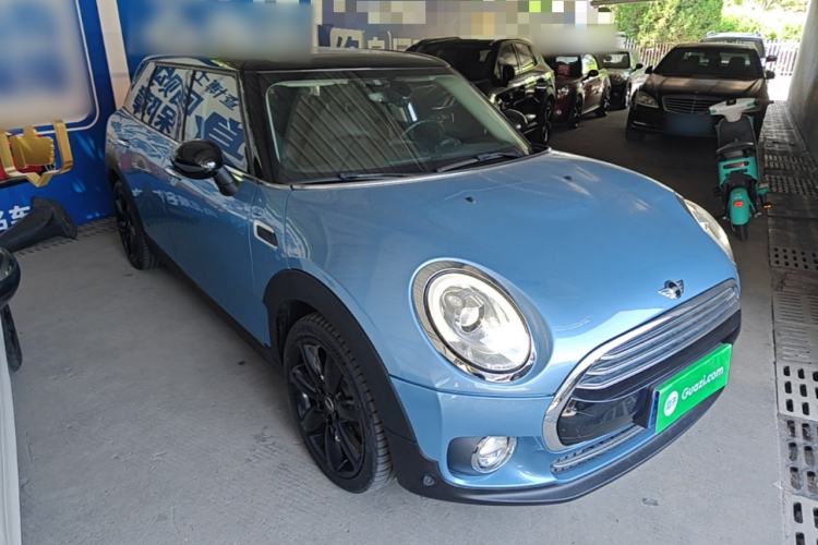 Used MINI Clubman 2016 Revised Version 1.5T COOPER Connoisseur Edition Front Right 45 Deg