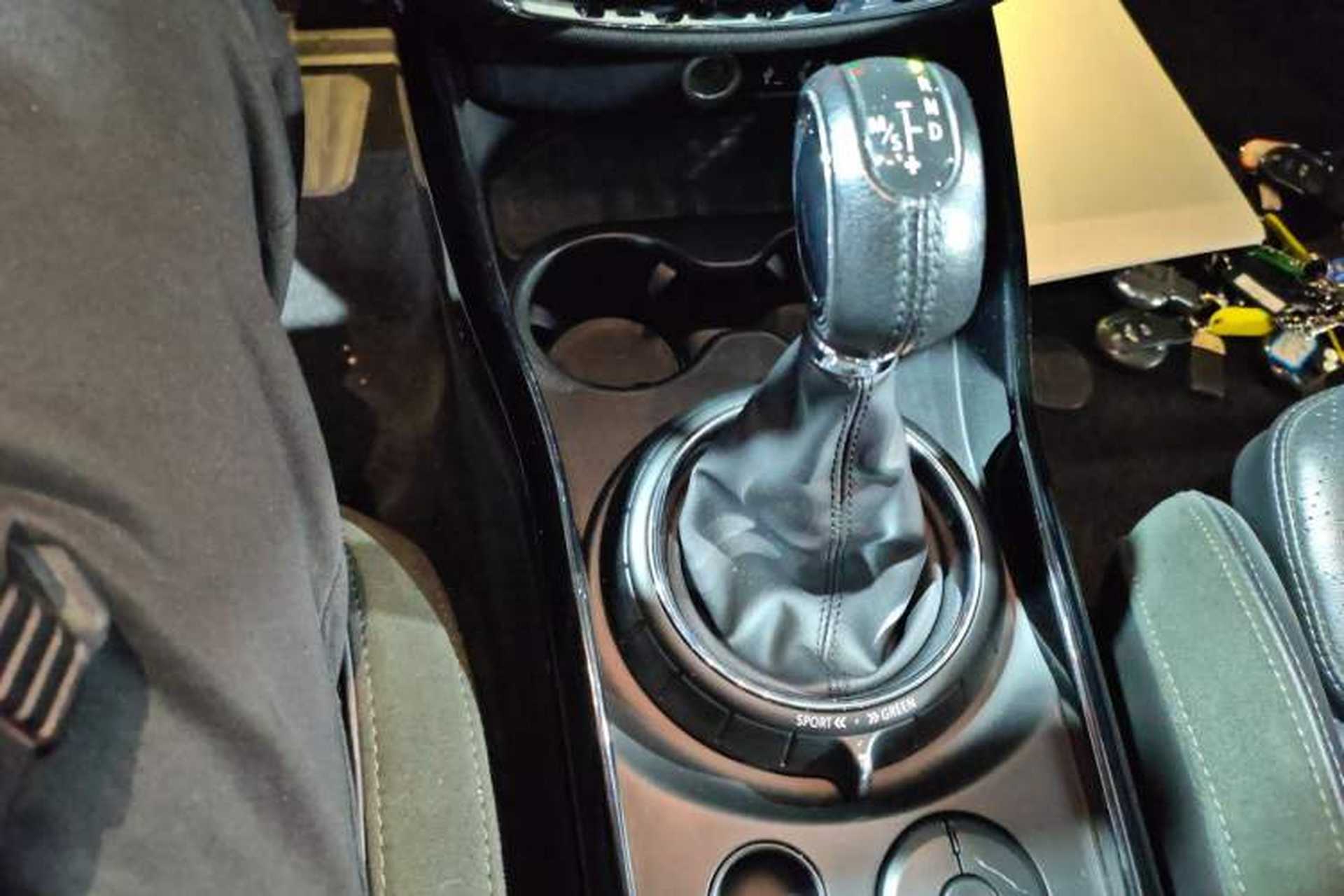 Used MINI Clubman 2016 Revised Version 1.5T COOPER Connoisseur Edition Gear Lever