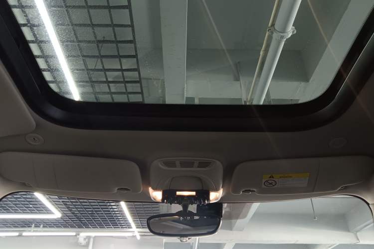 Used MINI Clubman 2016 Revised Version 1.5T COOPER Connoisseur Edition Headliner