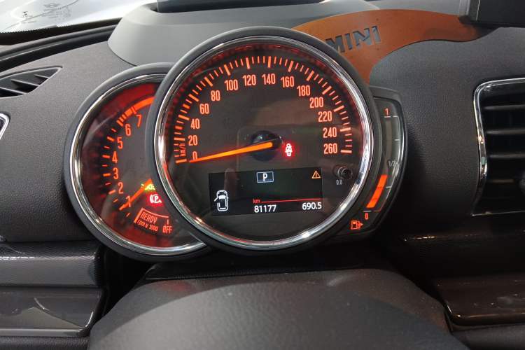 Used MINI Clubman 2016 Revised Version 1.5T COOPER Connoisseur Edition Instrument Cluster
