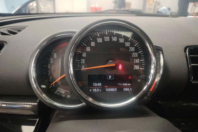 Used MINI Clubman 2016 Revised Version 1.5T COOPER Connoisseur Edition Instrument Cluster