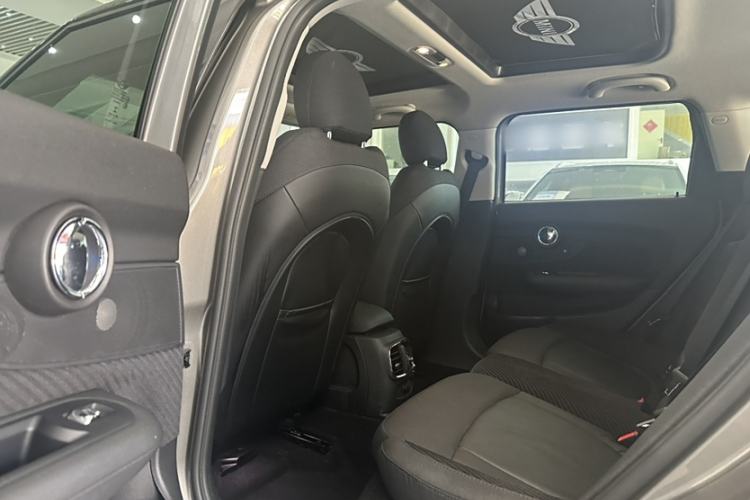 Used MINI Clubman 2016 Updated 1.5T COOPER Geek Edition Interior 2
