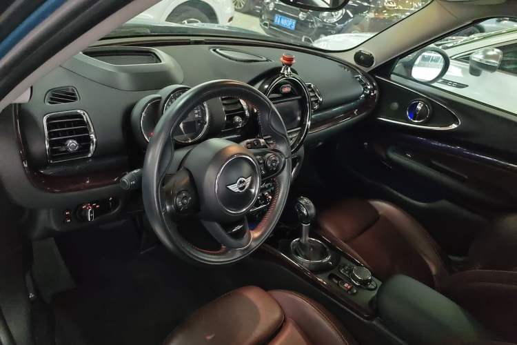 Used MINI Clubman 2016 2.0T COOPER S Geek Edition Interior 3