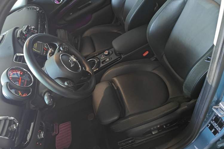 Used MINI Clubman 2016 Revised Version 1.5T COOPER Connoisseur Edition Left Front Seat