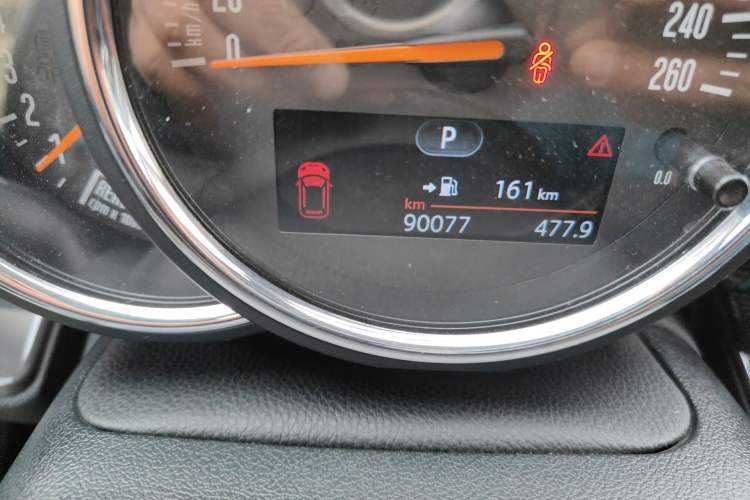 Used MINI Clubman 2016 Revised 2.0T COOPER S Odometer Close Up