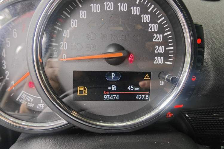 Used MINI Clubman 2016 Revised Version 2.0T COOPER S Geek Edition Odometer Close Up