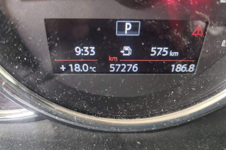 Used MINI Clubman 2016 Revised Version 2.0T COOPER S Geek Edition Odometer Close Up
