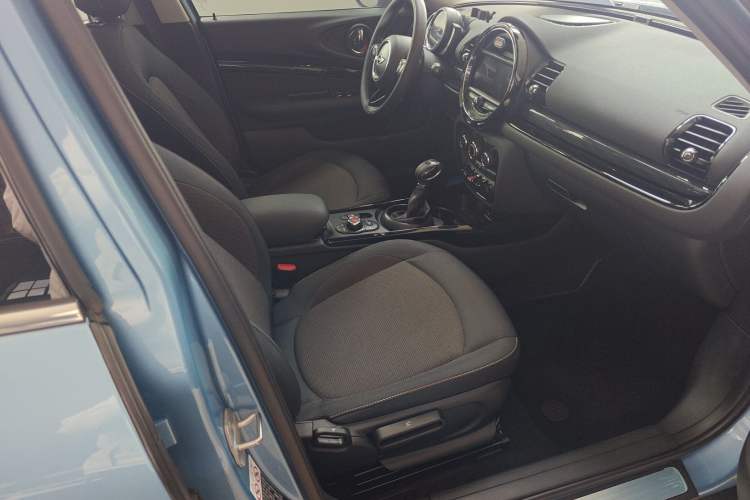 Used MINI Clubman 2016 1.5T ONE Internet Limited Edition Right Front Seat