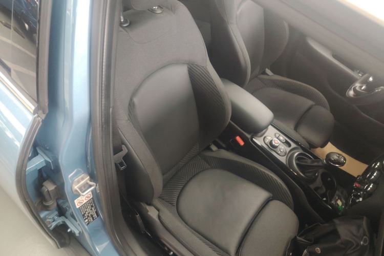Used MINI Clubman 2016 Revised Version 1.5T COOPER Connoisseur Edition Right Front Seat