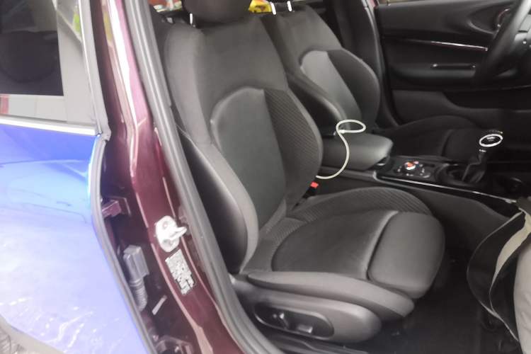 Used MINI Clubman 2016 Revised 2.0T COOPER S Right Front Seat