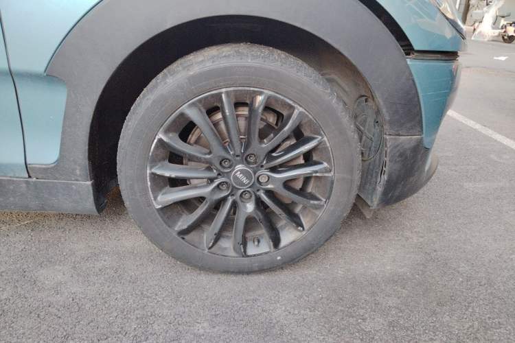 Used MINI Clubman 2016 Revised 1.5T COOPER Right Front Wheel Hub