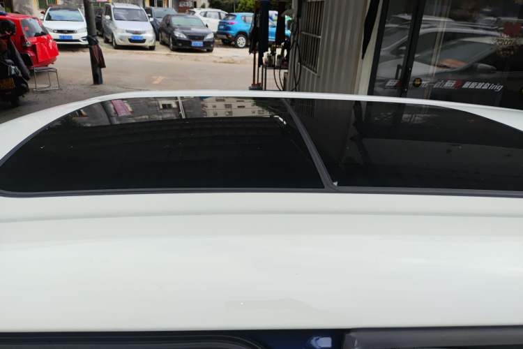 Used MINI Clubman 2016 Revised Version 1.5T COOPER Connoisseur Edition Roof