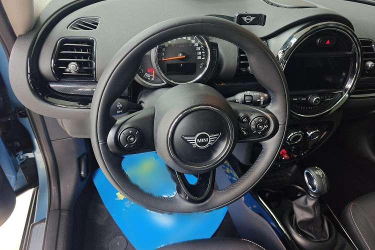 Used MINI Clubman 2016 1.5T ONE Internet Limited Edition Steering Wheel