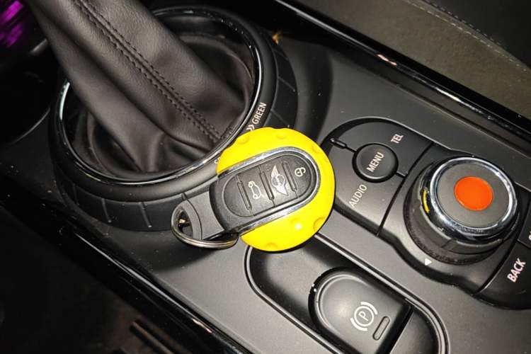 Used MINI Clubman 2016 Revised Version 1.5T COOPER Connoisseur Edition Vehicle Key