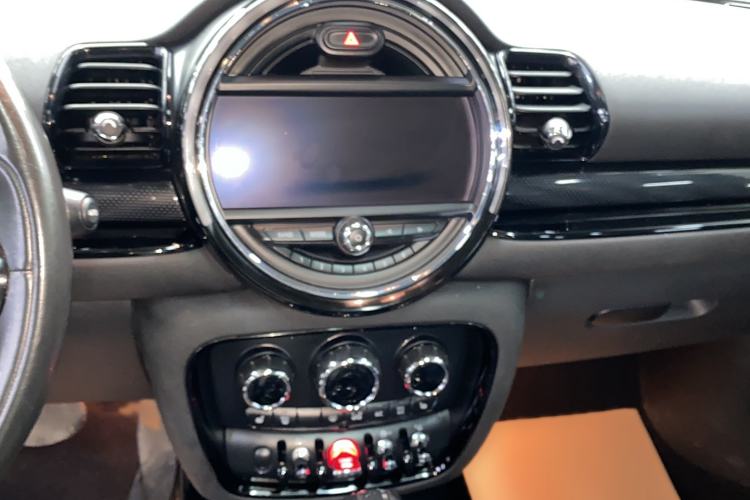Used MINI Clubman 2016 Revised 2.0T COOPER S Audio And AC Panel