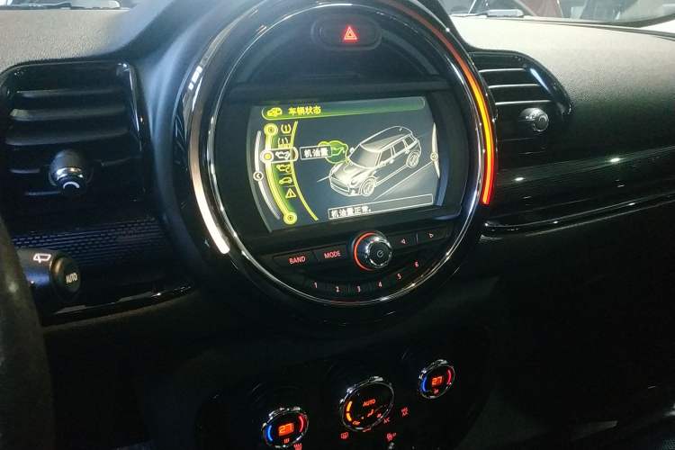Used MINI Clubman 2016 Revised 2.0T COOPER S Audio And AC Panel