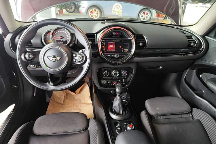 Used MINI Clubman 2016 Revised 1.5T COOPER Audio And AC Panel