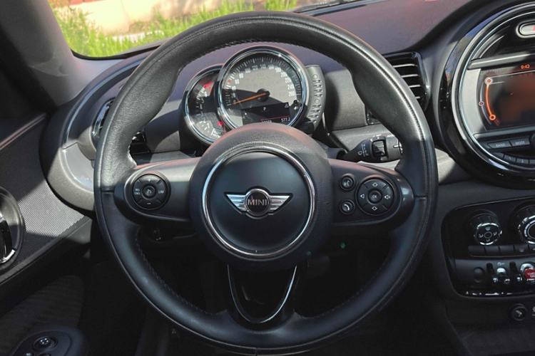 Used MINI Clubman 2016 1.5T COOPER Interior 1