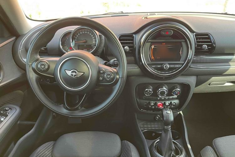 Used MINI Clubman 2016 1.5T COOPER Interior 11