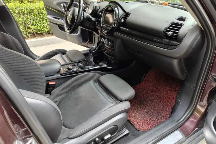 Used MINI Clubman 2016 1.5T COOPER Interior 9