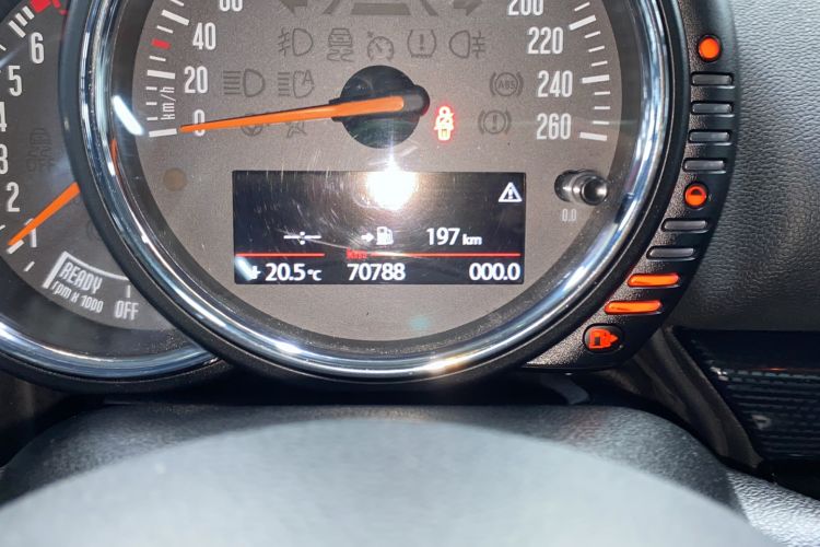 Used MINI Clubman 2016 Revised 2.0T COOPER S Odometer Close Up