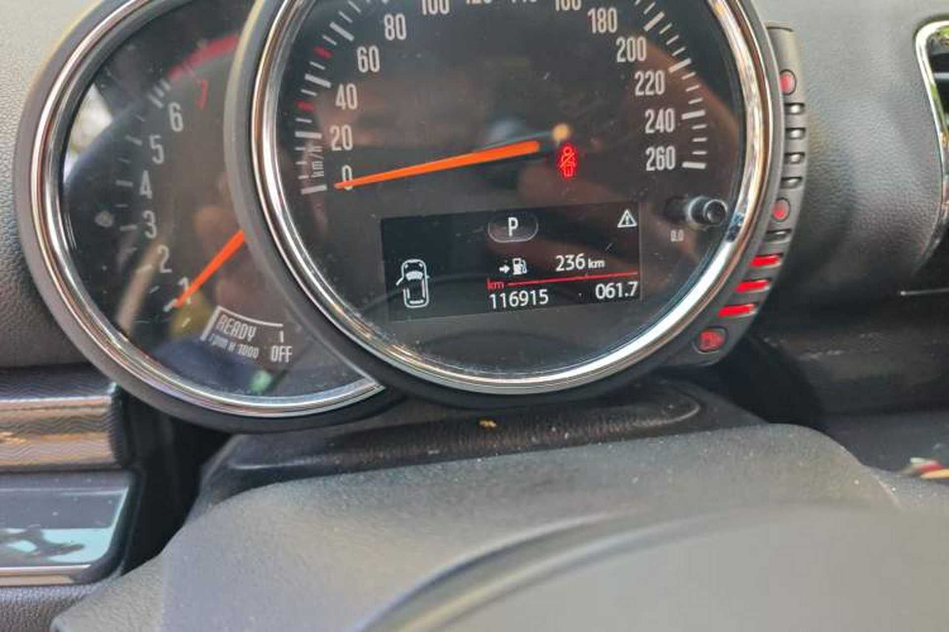 Used MINI Clubman 2016 1.5T COOPER Geek Edition Odometer Close Up