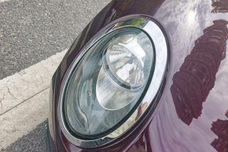 Used MINI Clubman 2016 Revised 1.5T COOPER Right Front Headlight