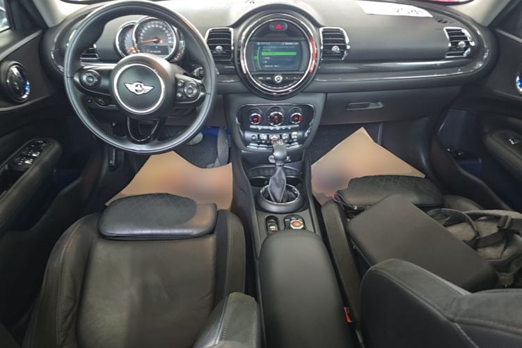 Used MINI Clubman 2016 Revised Version 1.5T COOPER Connoisseur Edition Center Console