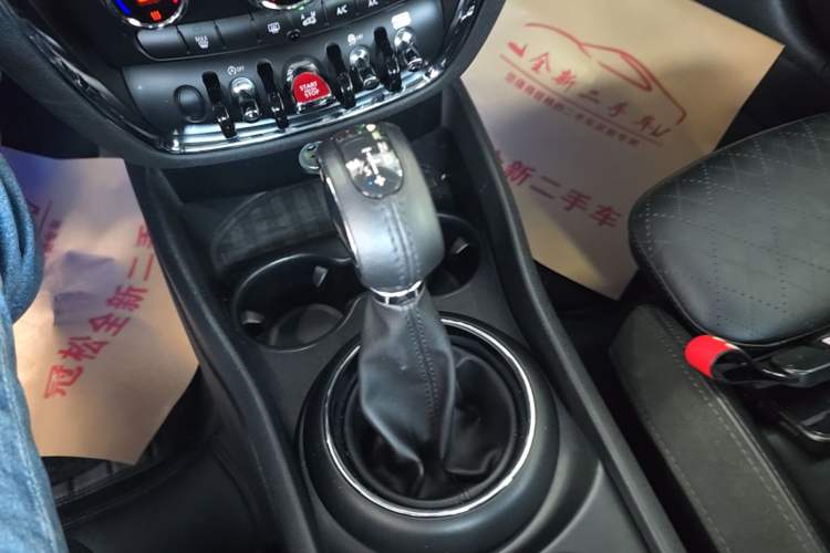 Used MINI Clubman 2016 Revised Version 1.5T COOPER Connoisseur Edition Gear Lever