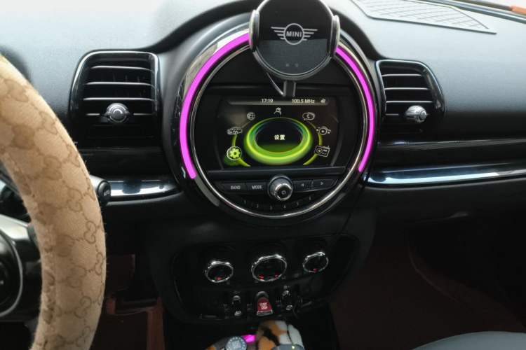 Used MINI Clubman 2016 Revised 2.0T COOPER S Audio And AC Panel