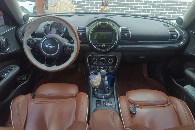Used MINI Clubman 2016 Updated 1.5T COOPER Geek Edition Center Console