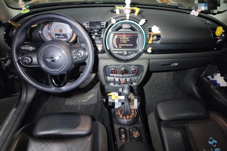 Used MINI Clubman 2016 Revised Version 1.5T COOPER Connoisseur Edition Center Console