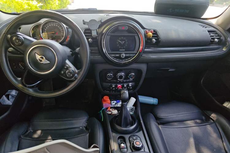 Used MINI Clubman 2016 Revised 1.5T COOPER Center Console