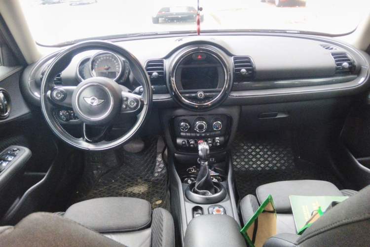 Used MINI Clubman 2016 Revised 1.5T COOPER Center Console