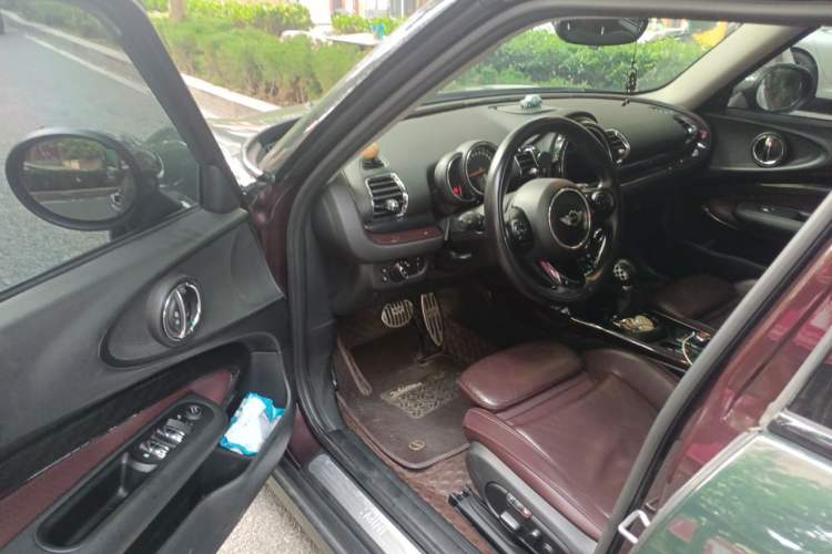 Used MINI Clubman 2016 Revised Version 1.5T COOPER Connoisseur Edition Driver Seat
