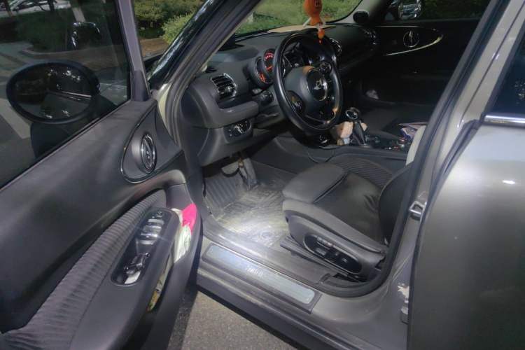 Used MINI Clubman 2016 1.5T COOPER Geek Edition Driver Seat
