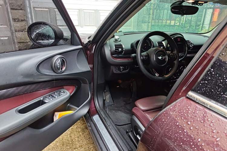 Used MINI Clubman 2016 Revised Version 1.5T COOPER Connoisseur Edition Driver Seat