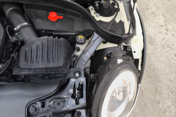 Used MINI Clubman 2016 Revised 2.0T COOPER S Engine Bay Left