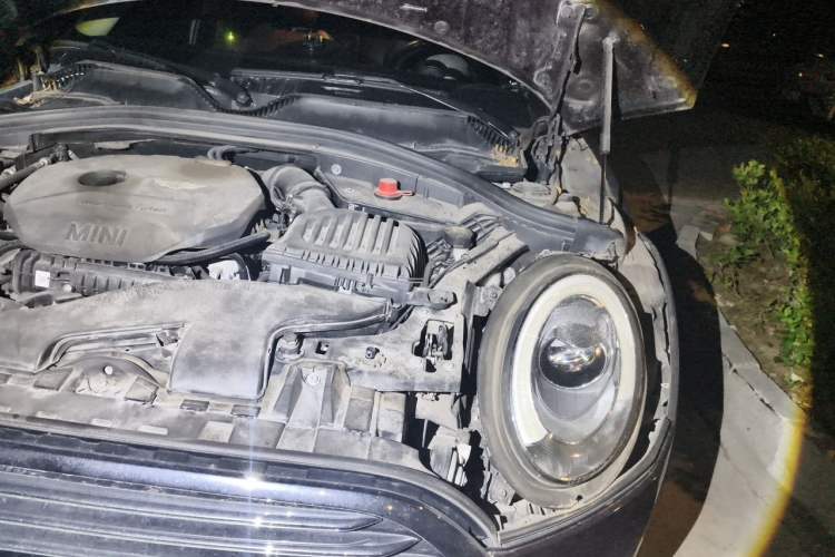 Used MINI Clubman 2016 Revised Version 1.5T COOPER Connoisseur Edition Engine Bay Left