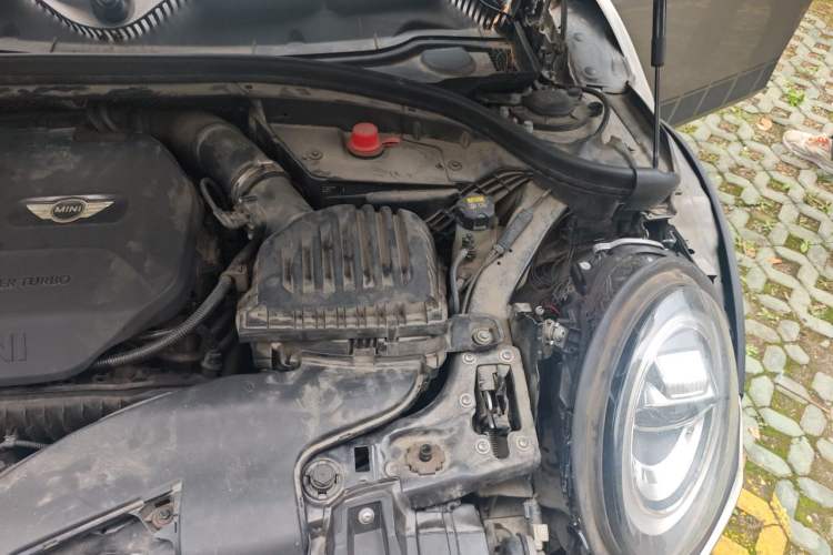 Used MINI Clubman 2016 1.5T COOPER Engine Bay Left