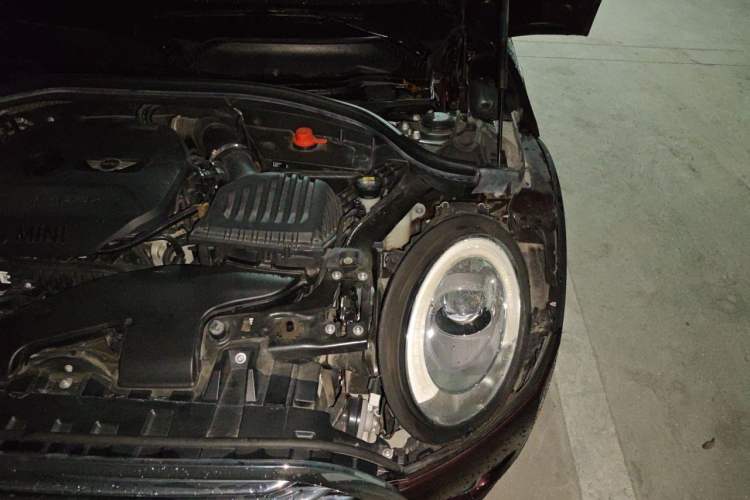 Used MINI Clubman 2016 Revised Version 1.5T COOPER Connoisseur Edition Engine Bay Left