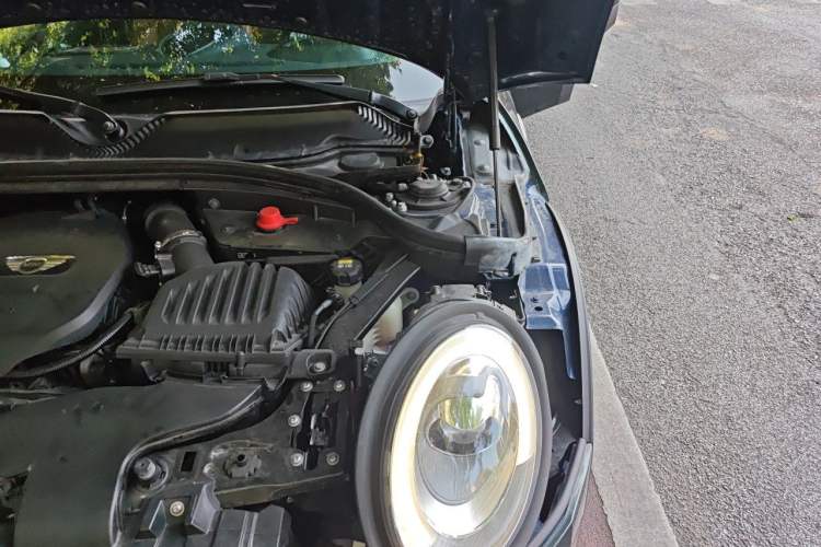 Used MINI Clubman 2016 Updated 1.5T COOPER Geek Edition Engine Bay Left