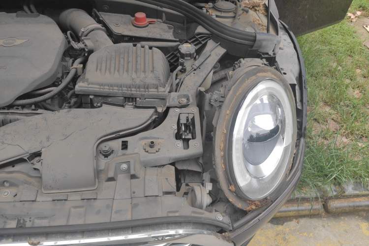 Used MINI Clubman 2016 Updated 1.5T COOPER Geek Edition Engine Bay Left