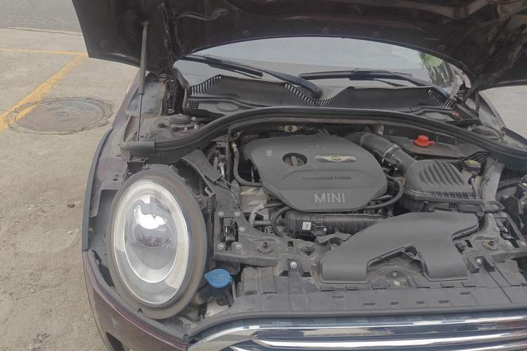 Used MINI Clubman 2016 Updated 1.5T COOPER Geek Edition Engine Bay Right