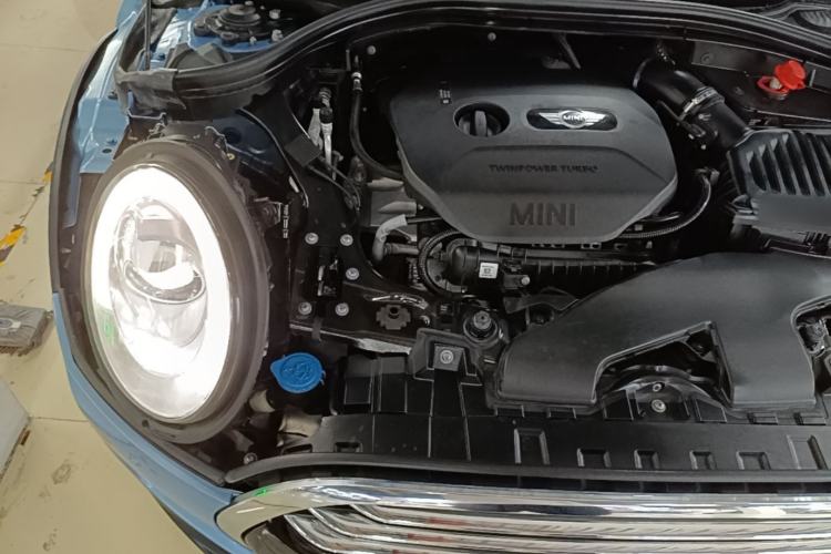 Used MINI Clubman 2016 Updated 1.5T COOPER Geek Edition Engine Bay Right