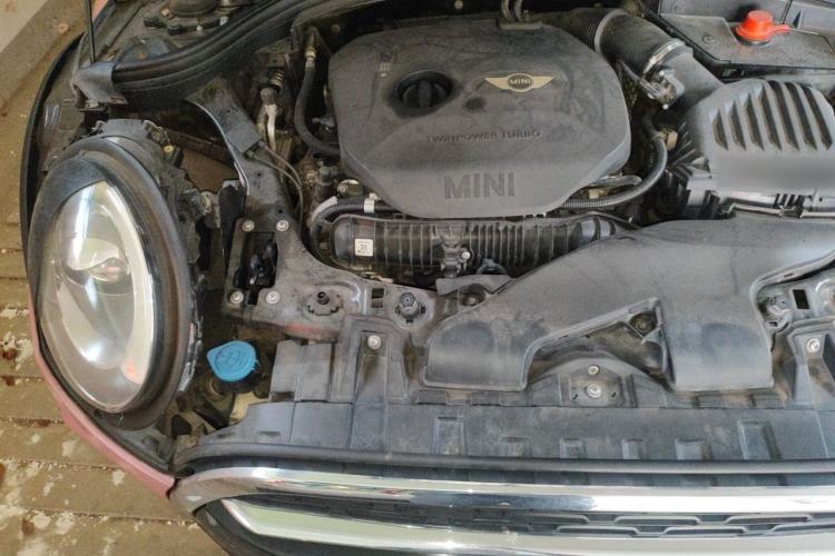 Used MINI Clubman 2016 Revised Version 2.0T COOPER S Connoisseur Edition Engine Bay Right