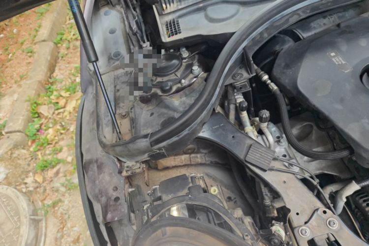 Used MINI Clubman 2016 Updated 1.5T COOPER Geek Edition Engine Bay Right